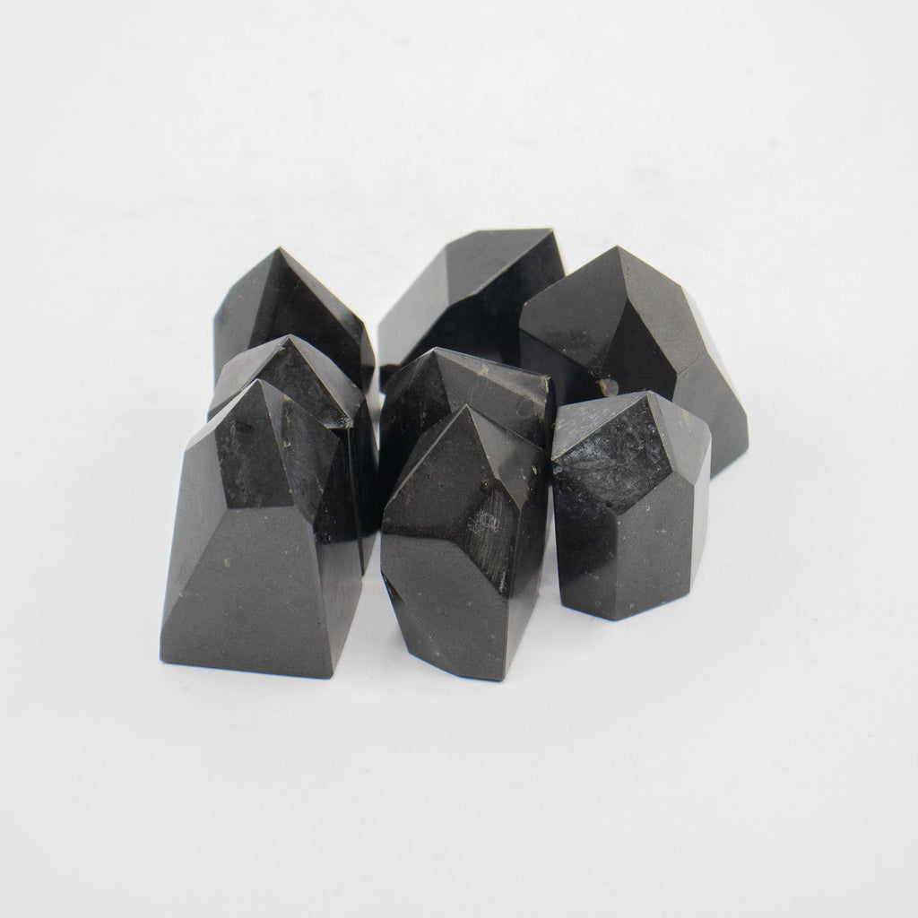 Puntas de gemas aproximadamente 6 cm (0.5 kg) - turmalina de la India (aproximadamente 8 piezas)