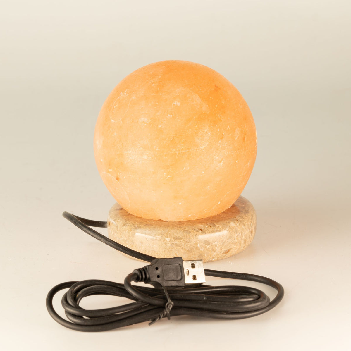 Lámpara de sal de bola USB de calidad - 8 cm
