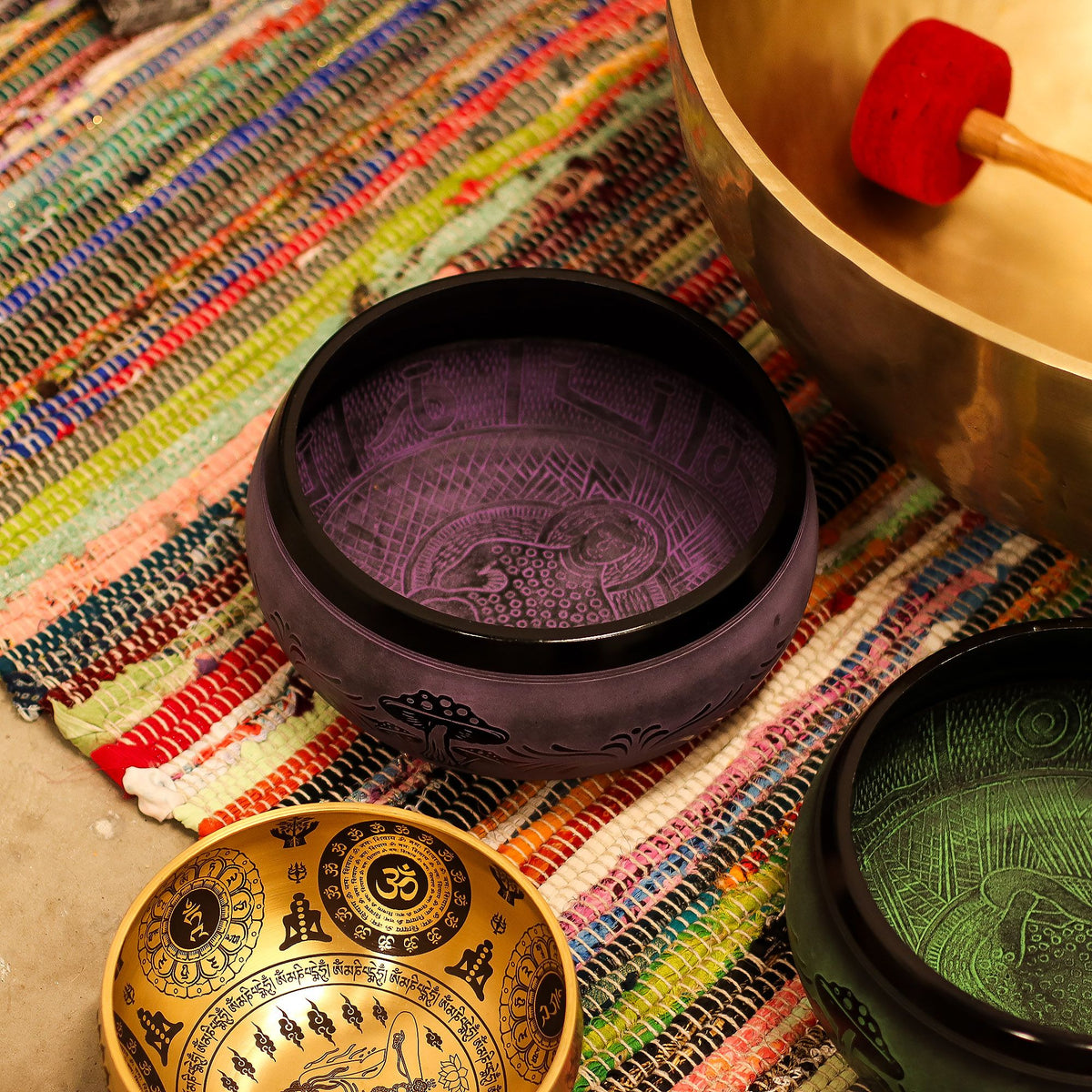 Cuenco tibetano en forma de hongo - Purple Haze (23x10,5 cm, 1,3 kg)